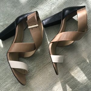 Ann Taylor Sandal 9M